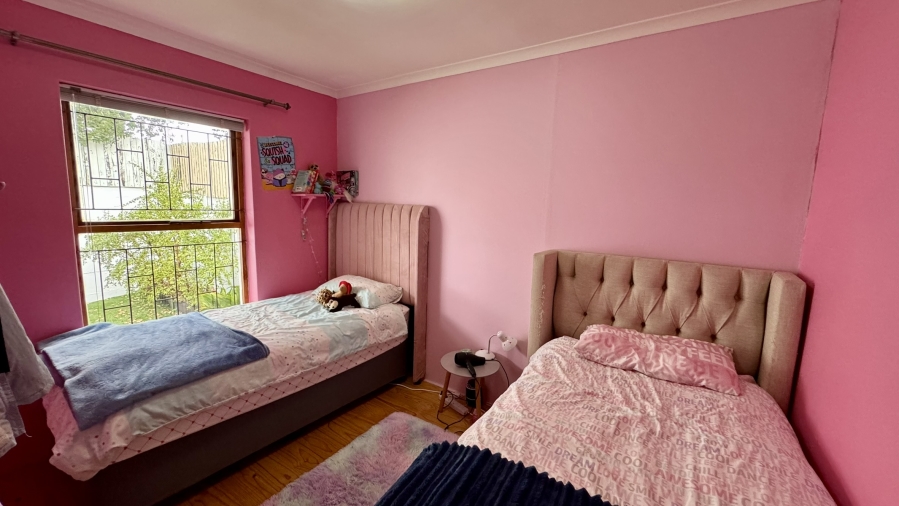 3 Bedroom Property for Sale in Kirstenhof Western Cape
